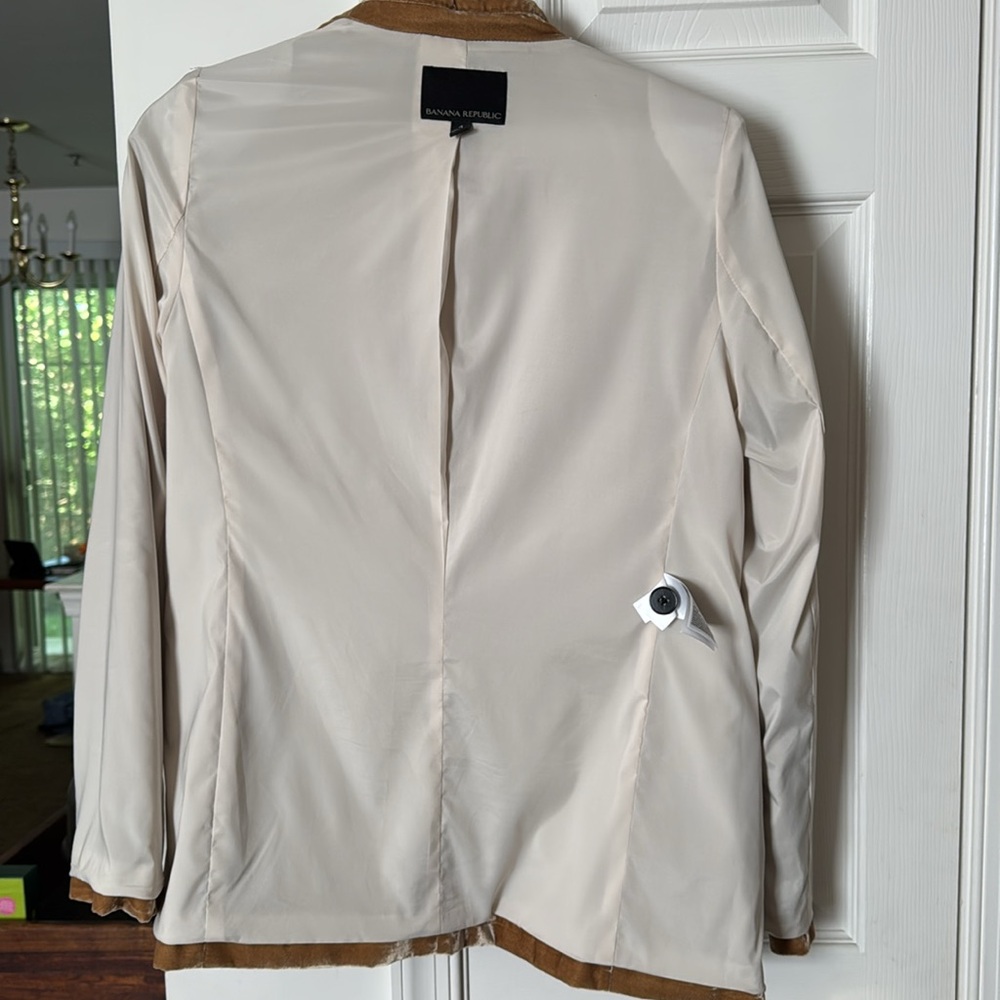 Banana Republic "Toasted Marshmallow" Blazer. Slouchy Chic. 2019 Hardly Worn. 4. - Picture 5 of 9